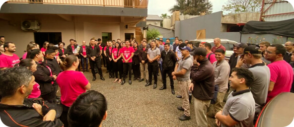 Encuentro mañanero del equipo de Sol Internet antes de empezar el día laboral